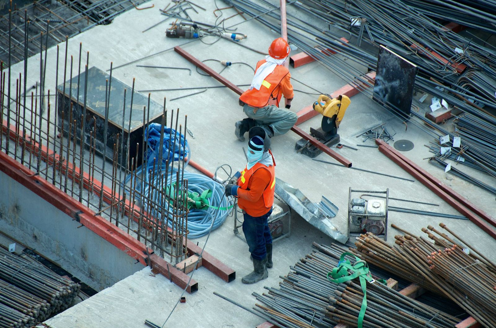 Engineers coordinating on a construction site